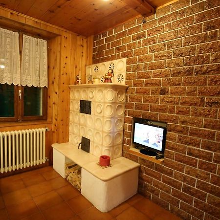 Casa Colturi Lejlighed Valdisotto Eksteriør billede